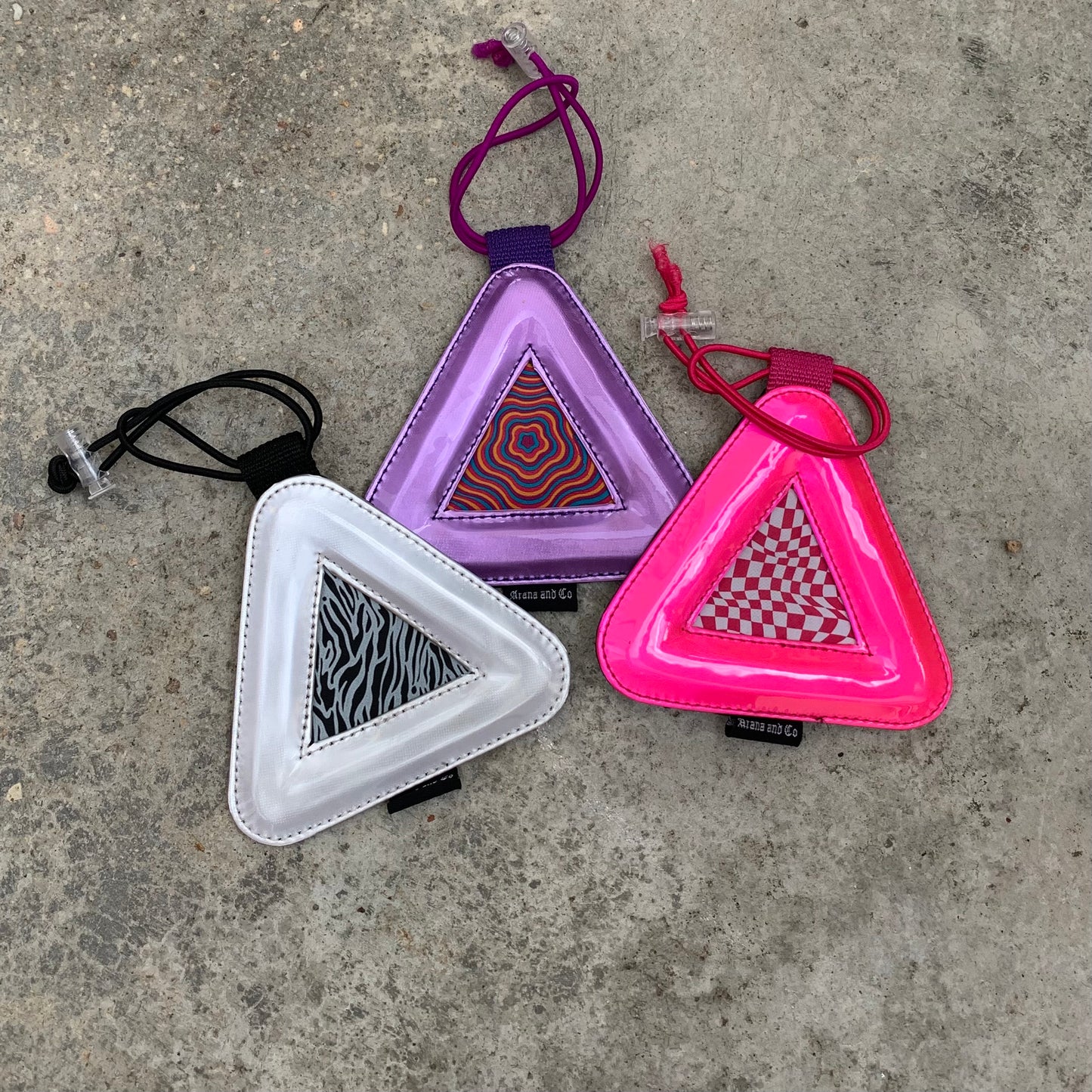 Triangle reflector
