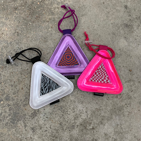 Triangle reflector